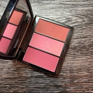 Anastasia Beverly Hill Blush palette Pool Party